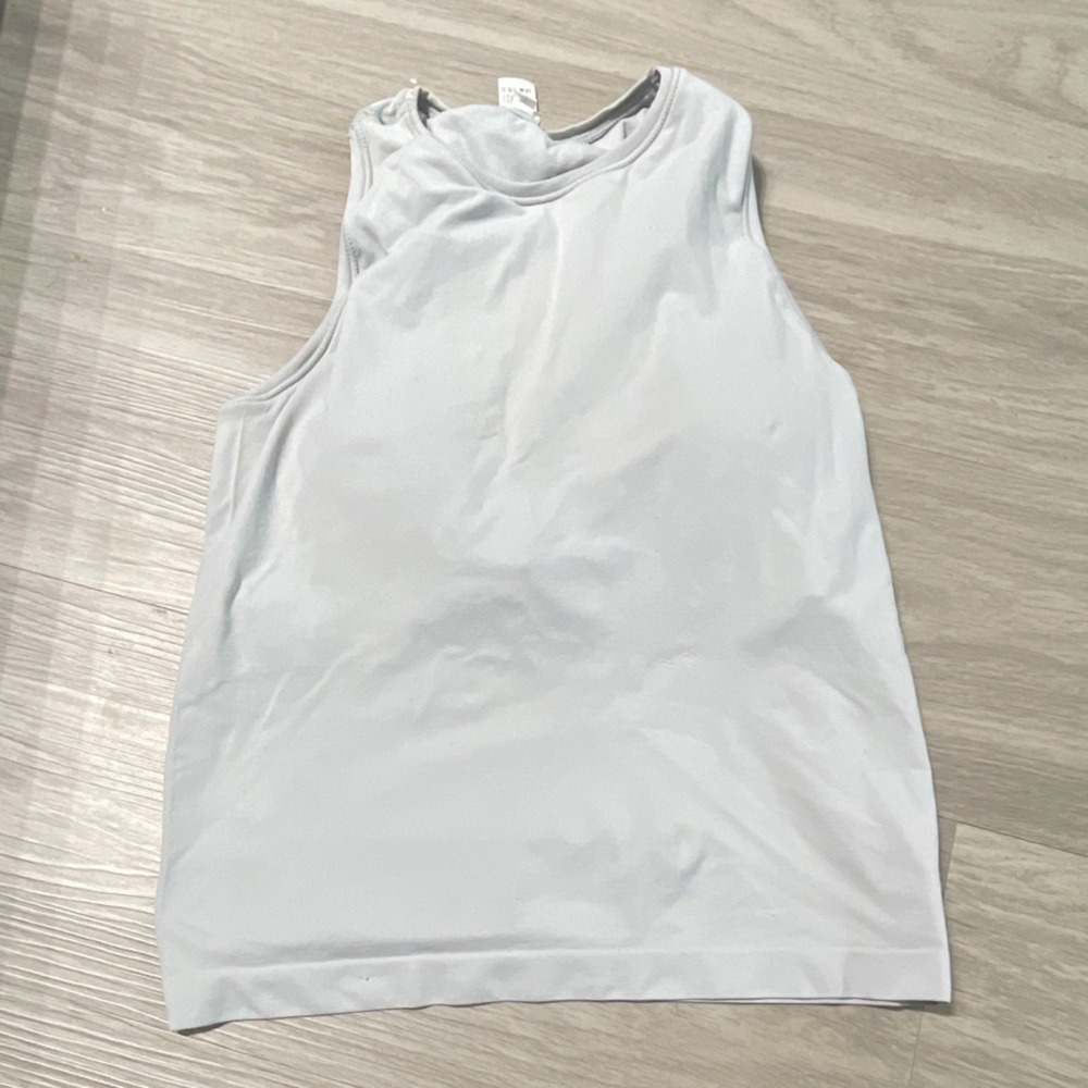 Yogalicious Women's Light Gray Seamless Carrie Tank Built-In Bra Athletic M